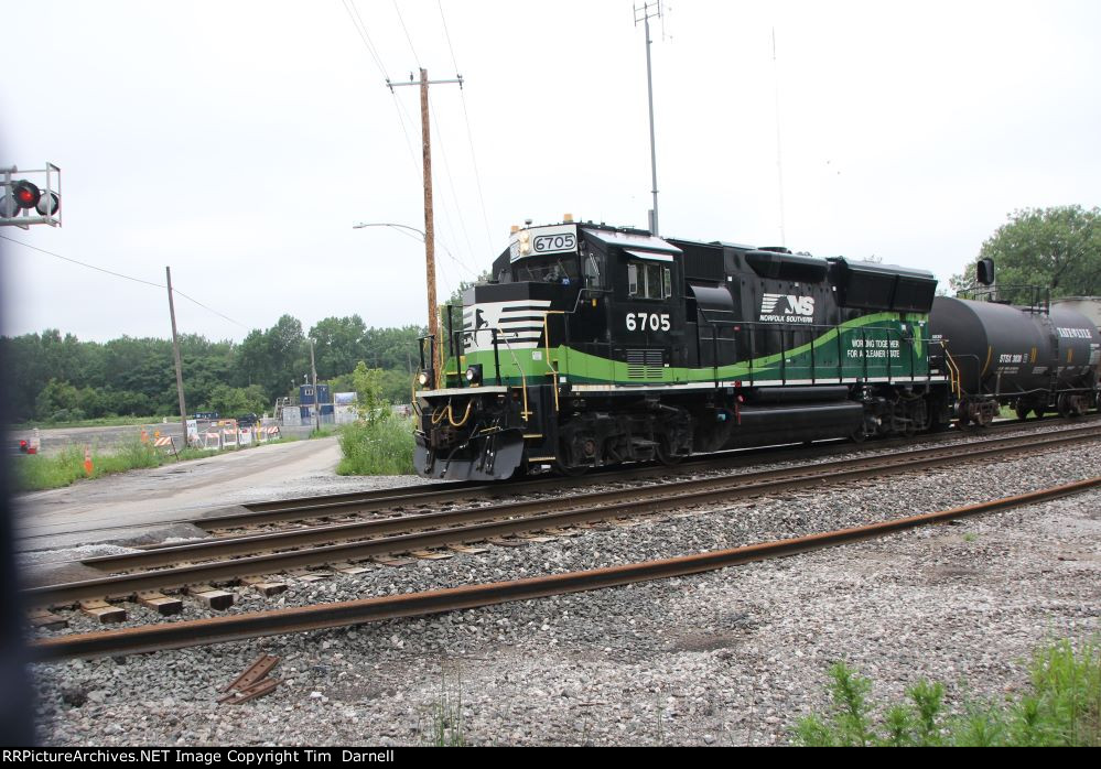 NS 6705 on local B15